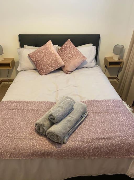 One Bedroom Ground Floor Flat Central Τσίτσεστερ Εξωτερικό φωτογραφία