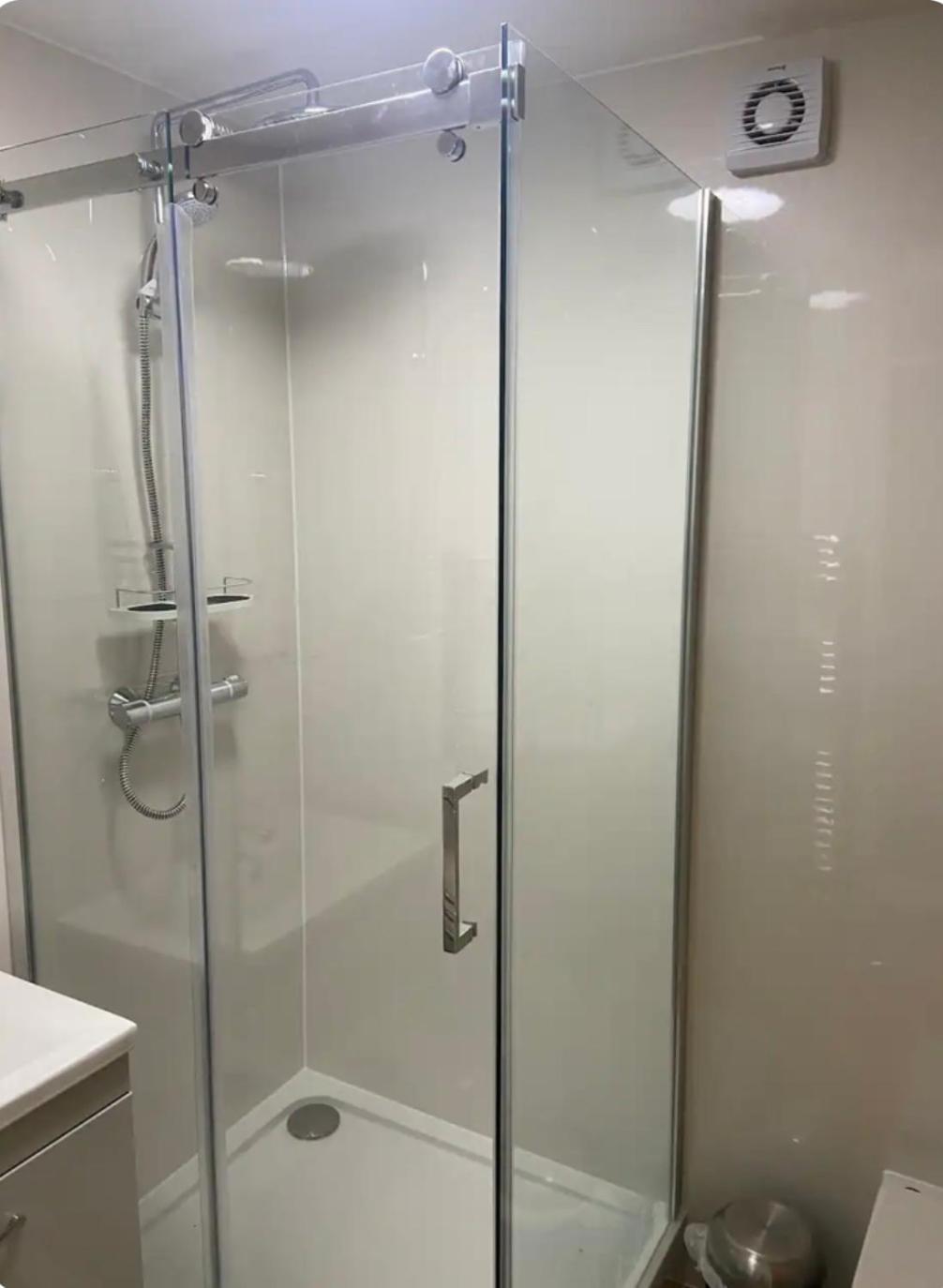 One Bedroom Ground Floor Flat Central Τσίτσεστερ Εξωτερικό φωτογραφία